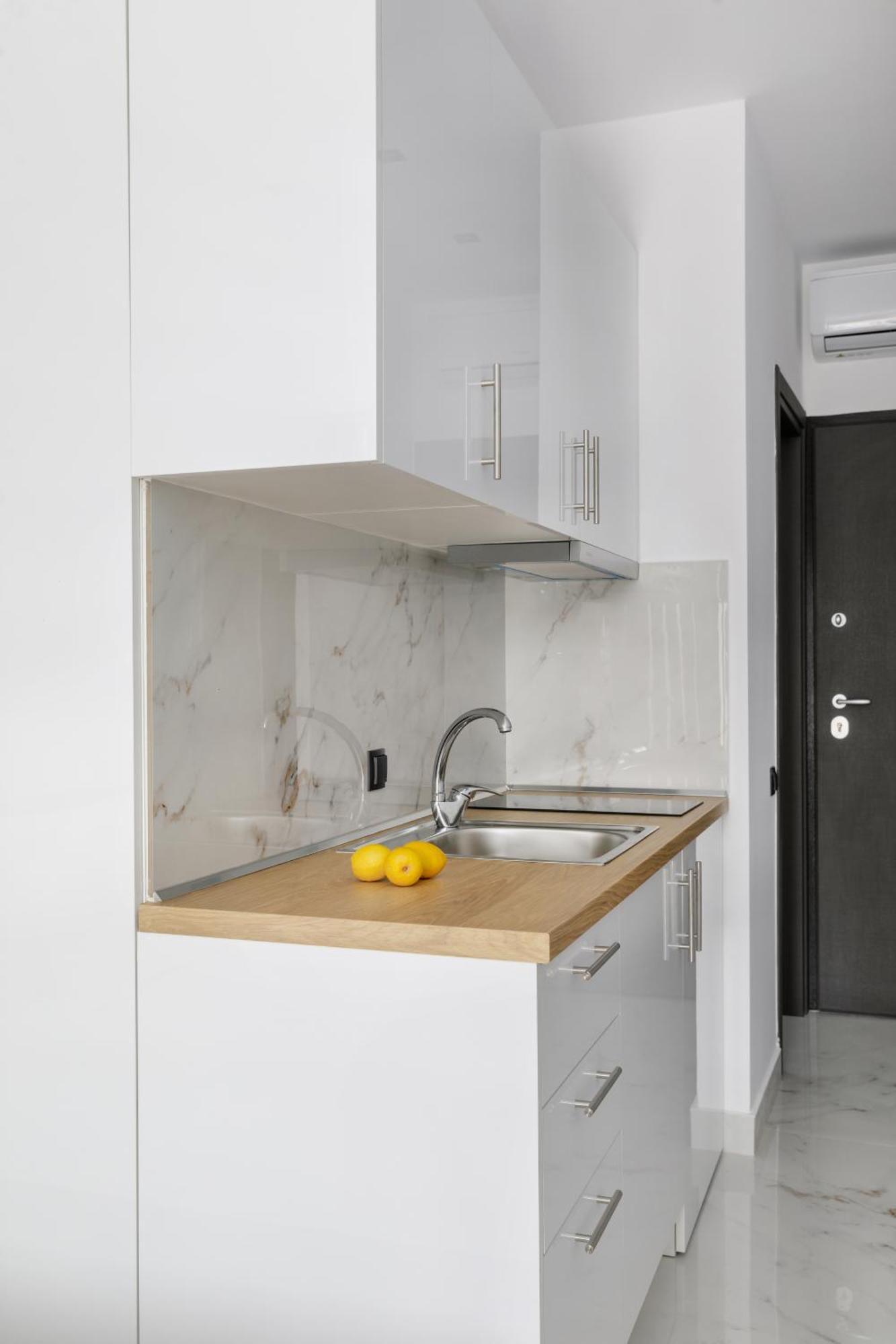 Zum Studio Kallithea  Luaran gambar