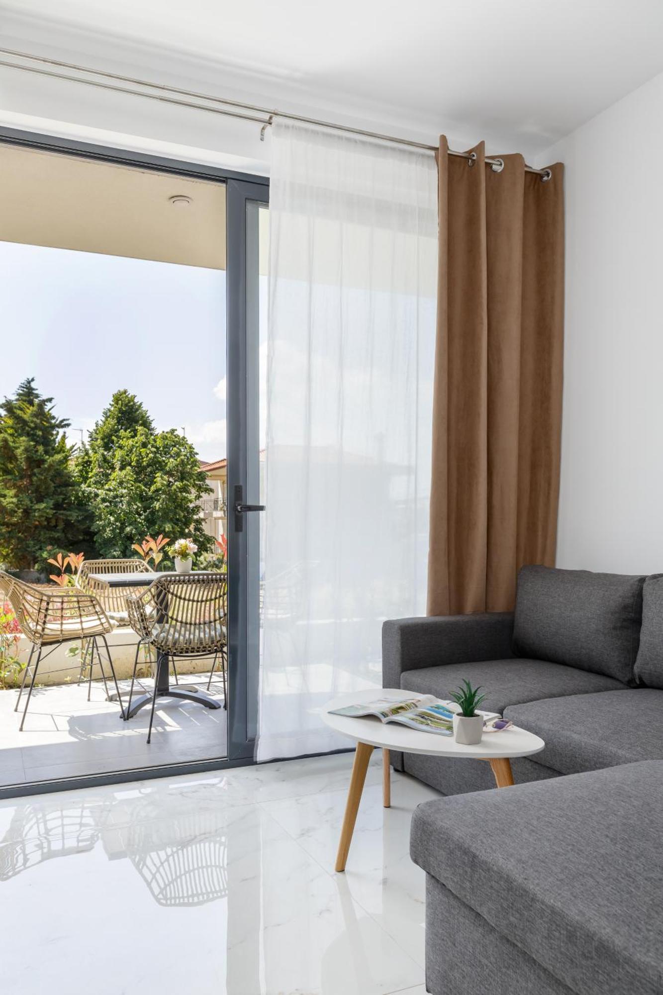 Zum Studio Kallithea  Luaran gambar